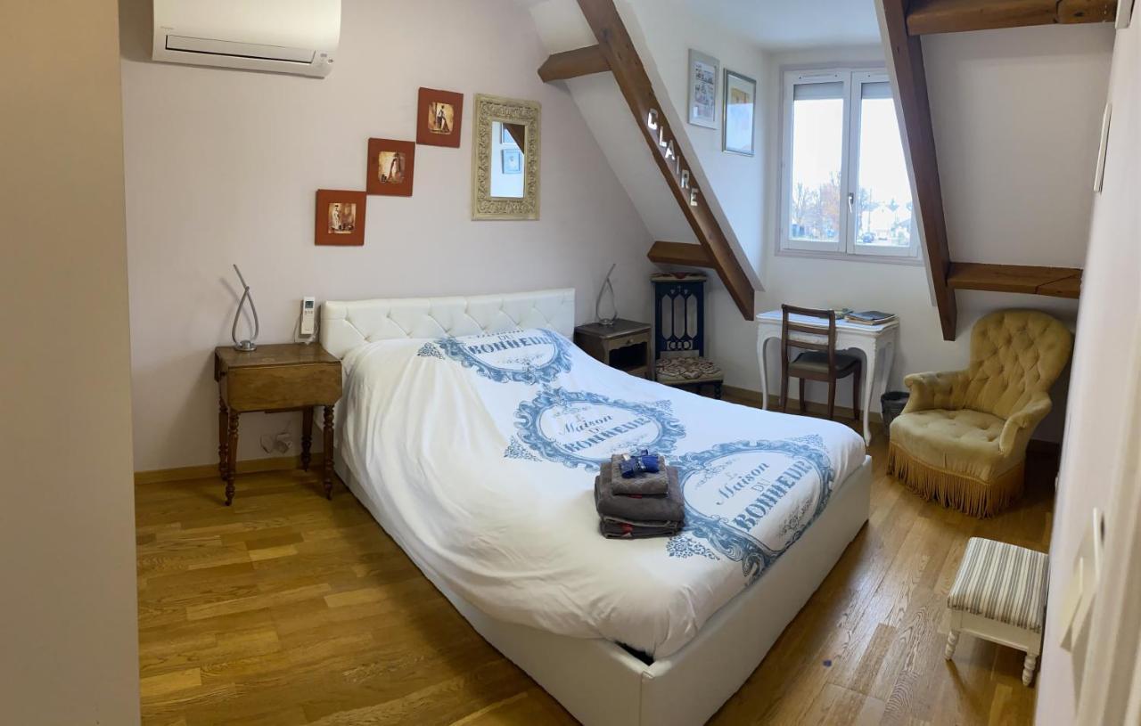 Saintry-sur-Seine La Maison Du Bonheur B&B 외부 사진